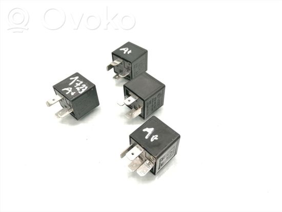 Audi A5 8T 8F Fuse 8K0951253