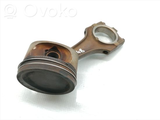 BMW 7 E38 Piston with connecting rod 1715411