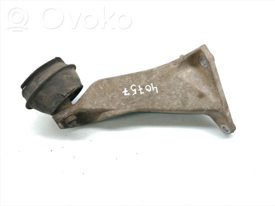 BMW 7 E38 Engine mount bracket 1141700