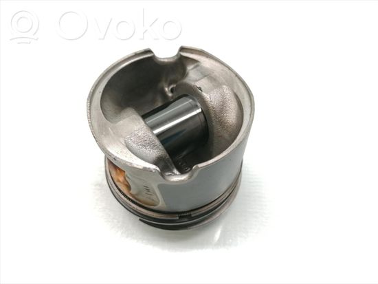 BMW 3 E90 E91 Piston N47D20C ,