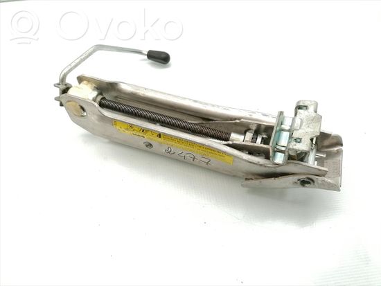 Audi A4 S4 B7 8E 8H Lift Jack 8E0011031M
