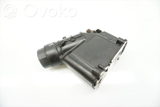 BMW 1 E81 E87 Oil filter mounting bracket 7807799