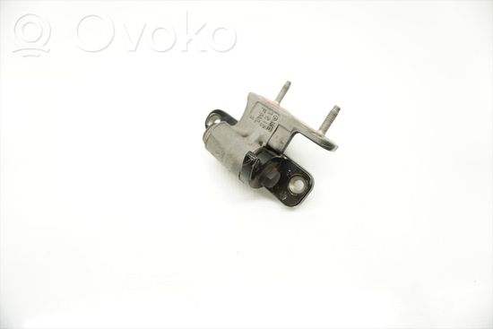 Mercedes-Benz C W204 Rear door lower hinge A047058