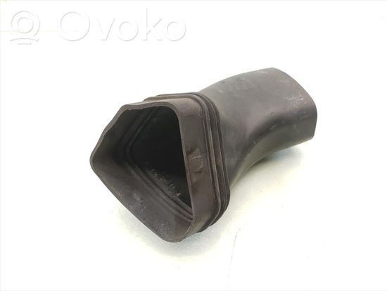 BMW 3 E90 E91 Air intake hose/pipe 7798876