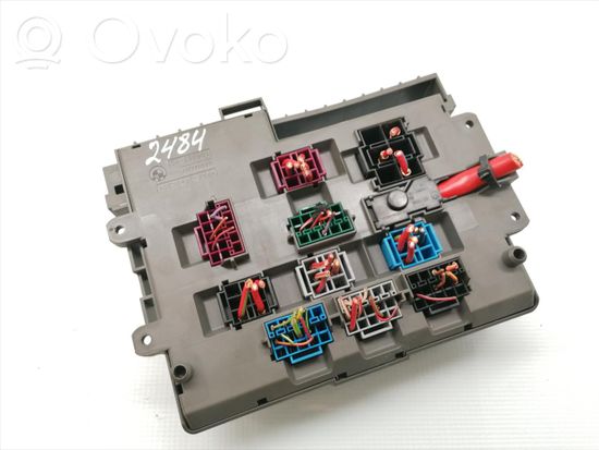 BMW 3 E90 E91 Fuse box set 9119445
