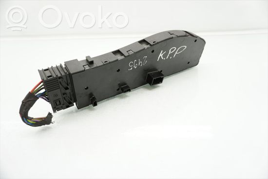 BMW X3 E83 Seat control module 8099073