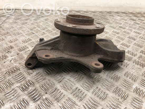 Mercedes-Benz Sprinter W906 Front wheel hub