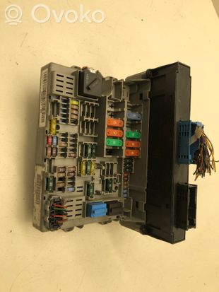BMW 3 E90 E91 Fuse module 690662102 14525581 692556701