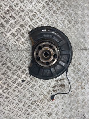 Mercedes-Benz E W212 Rear wheel hub