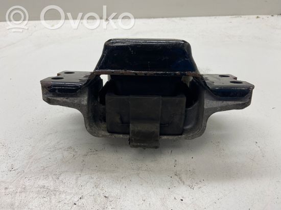 Volkswagen PASSAT B6 Engine mount bracket 3C0199555