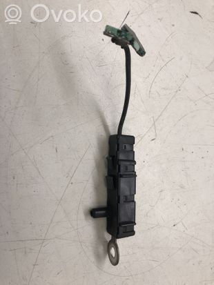 Volkswagen PASSAT B8 Aerial antenna amplifier 3C5035570B