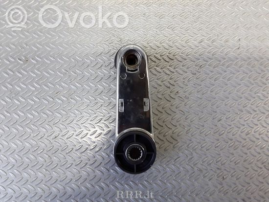 Volkswagen PASSAT B5.5 Front door window winding handle 443837581