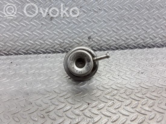 Audi A4 S4 B6 8E 8H Fuel pressure regulator 078133534C
