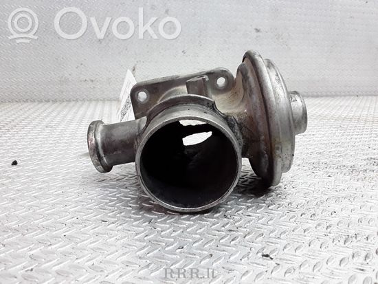 BMW 7 E38 EGR valve 2248717