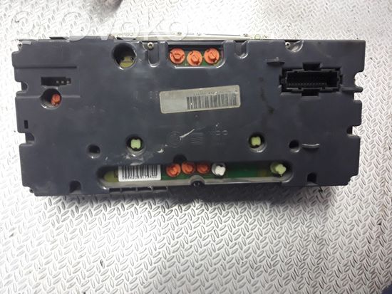 Volkswagen Golf III Speedometer (instrument cluster) 1H6919033