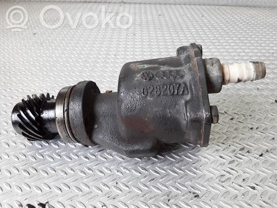 Audi 80 90 S2 B4 Vacuum pump 028207A