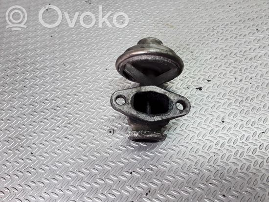 Mercedes-Benz Vito Viano W638 EGR valve 0021401760