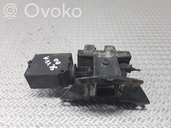 BMW 5 E39 Tailgate/trunk/boot lock/catch/latch 8168892