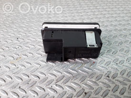 BMW 7 E38 Central locking switch button 61318352281