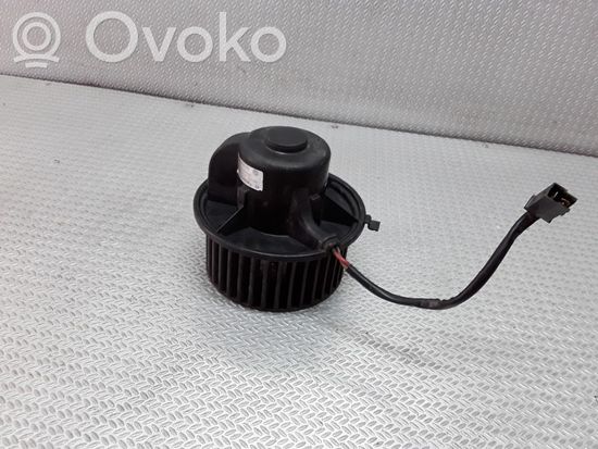 Volkswagen PASSAT B4 Heater fan/blower 3137020022