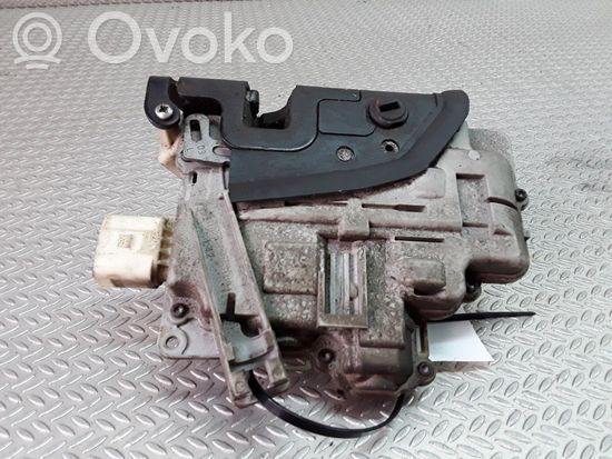 Volkswagen PASSAT B6 Rear door lock