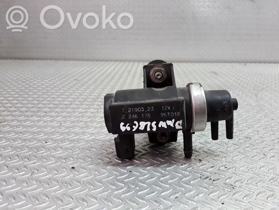 BMW 5 E39 Turbo solenoid valve 72190323
