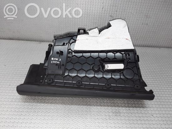 BMW 3 F30 F31 F80 Glove box