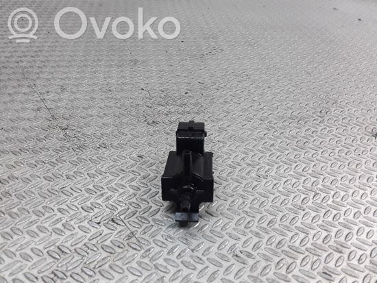 BMW 5 E39 Turbo solenoid valve 72234100 1742712