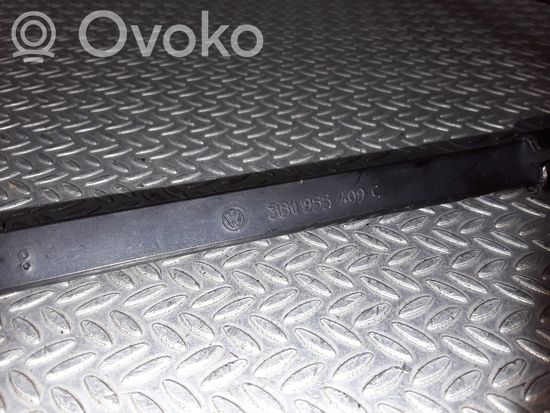 Volkswagen PASSAT B5.5 Front wiper blade arm 3B1955409C