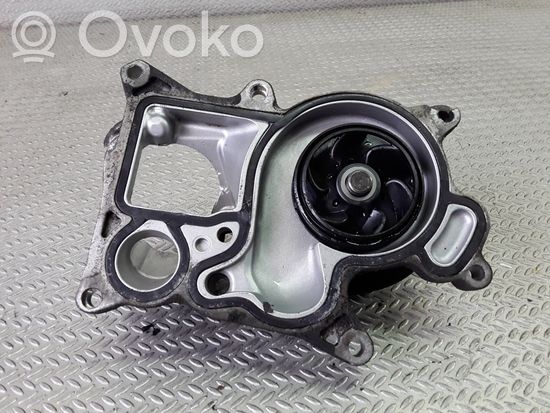 BMW 3 F30 F31 F80 Water pump 7810833