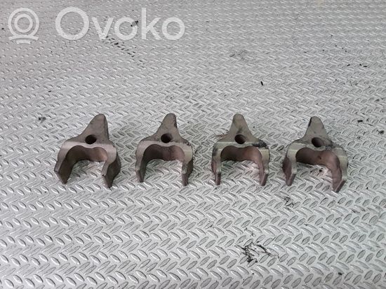 BMW 3 F30 F31 F80 Fuel Injector clamp holder