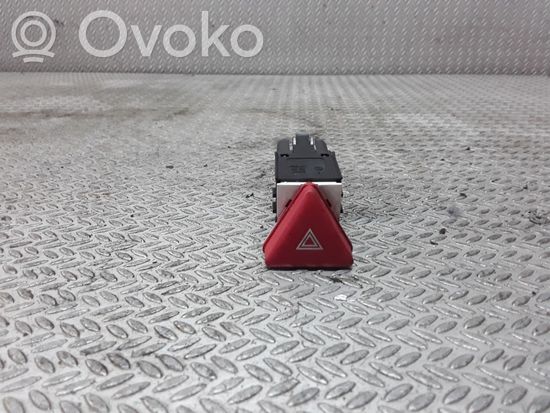Volkswagen Golf V Hazard light switch