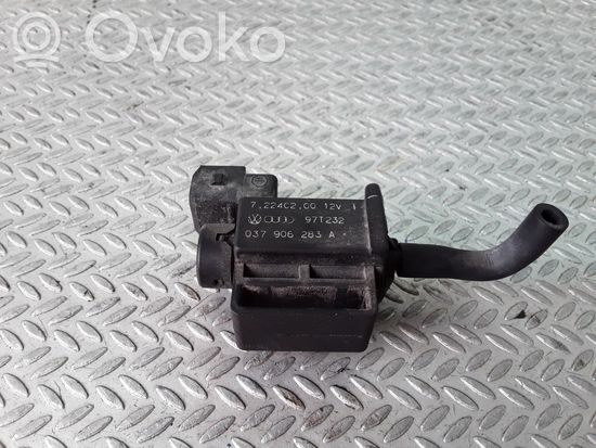 Volkswagen Golf IV Vacuum valve 037906283A 72240200