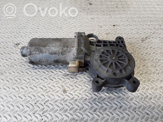 Mercedes-Benz E W210 Rear door window regulator motor 0130821673