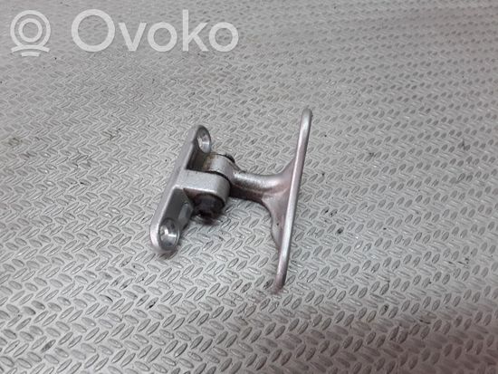 Mercedes-Benz S W220 Front door lower hinge