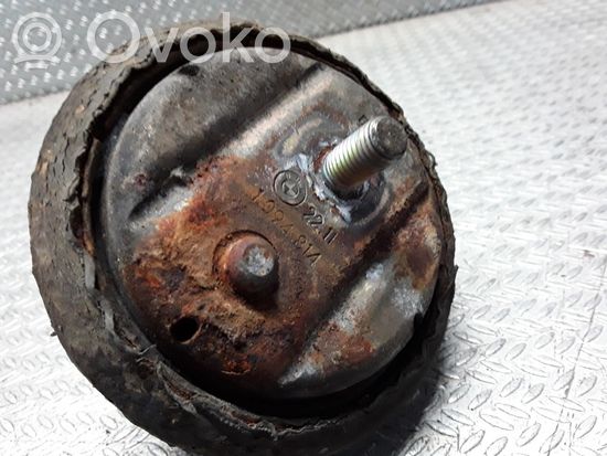 BMW 3 E46 Engine mount bracket 22111094814