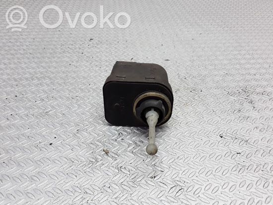 Audi A4 S4 B5 8D Headlight level adjustment motor