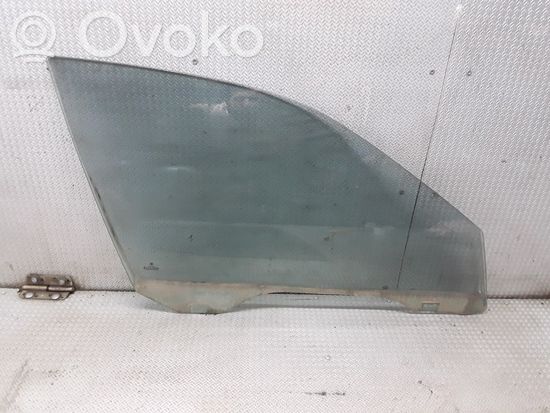 BMW 5 E39 Front door window glass four-door