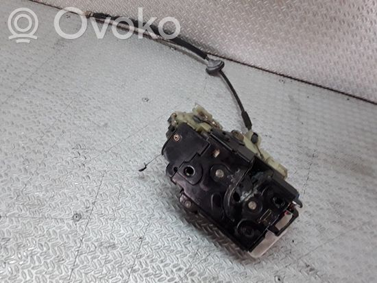 Volkswagen PASSAT B5.5 Rear door lock