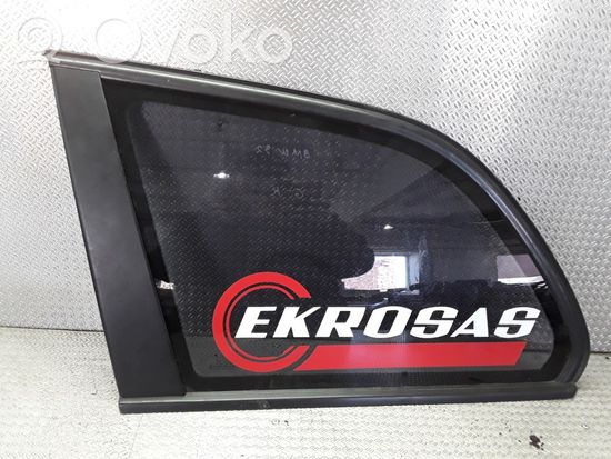 BMW 3 E46 Rear side window/glass