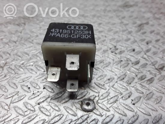 Audi A8 S8 D2 4D Horn buzzer relay 431951253H