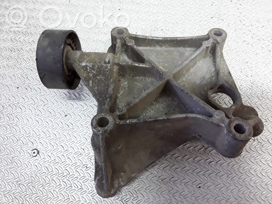 Volkswagen PASSAT B5 A/C compressor mount bracket 071260885