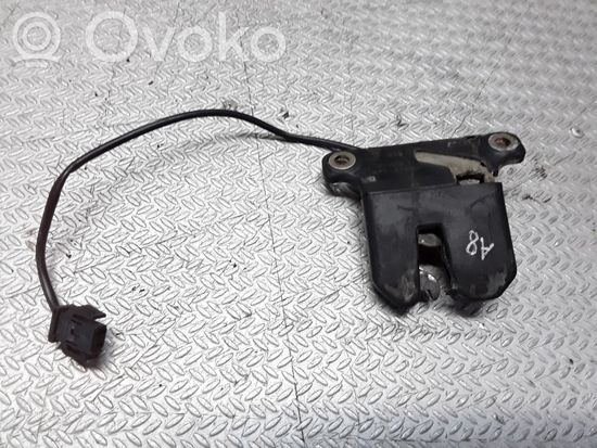 Audi A8 S8 D2 4D Tailgate/trunk/boot lock/catch/latch
