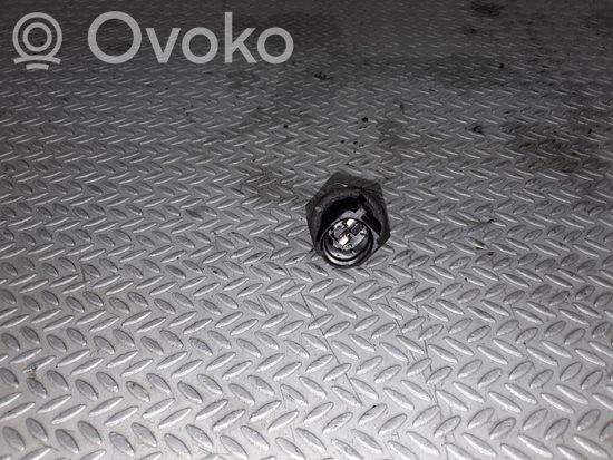Volkswagen Phaeton Oil pressure sensor 06A919081F