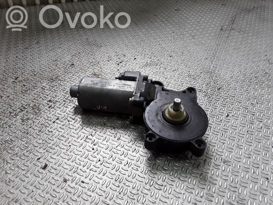 BMW 3 E46 Front door window regulator motor 676283620630