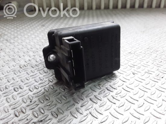 Audi A6 S6 C5 4B Heater blower motor/fan resistor 4B0820521