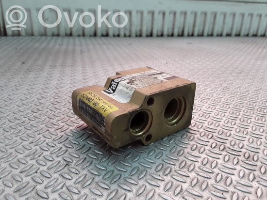 Volkswagen Golf IV Air conditioning (A/C) expansion valve 662975A