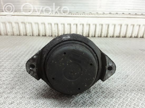 BMW 3 E90 E91 Engine mount bracket 13981112