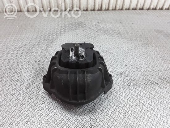 BMW 3 E90 E91 Engine mount bracket 13981112
