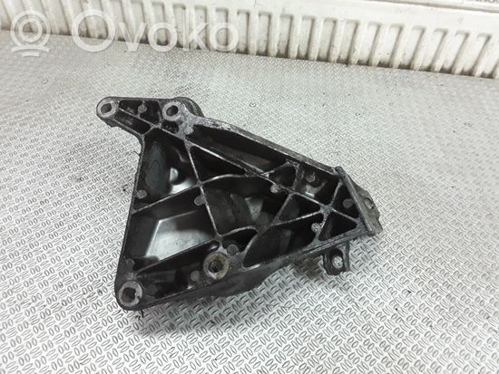 BMW 3 E90 E91 Engine mounting bracket 2216760309